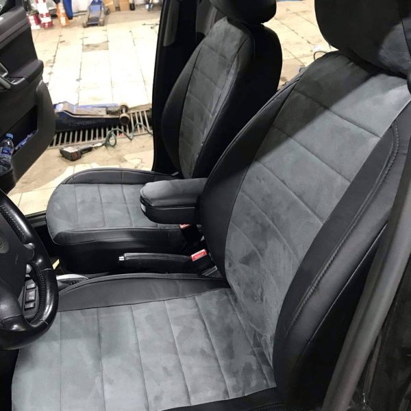 Чехлы Автопилот на Skoda Roomster 2006-2015 г.в. Чехлы Автопилот на Skoda Roomster 2006-2015 г.в.