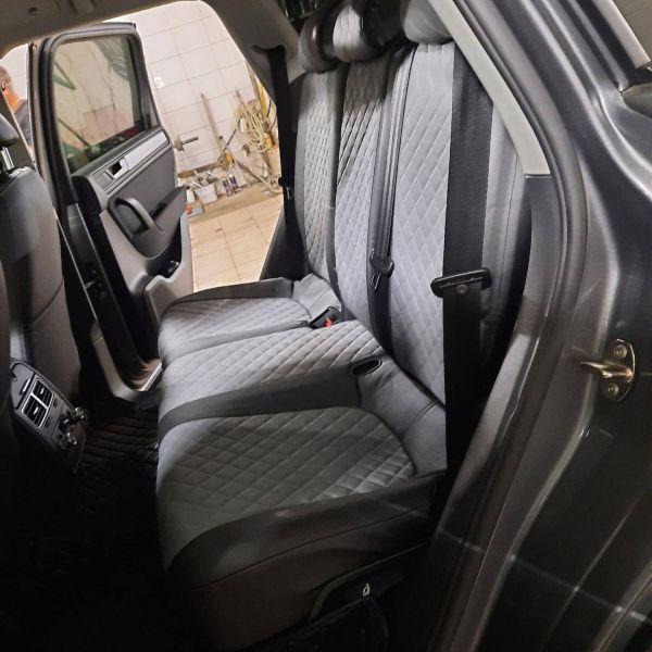 Чехлы Автопилот на Volkswagen Touareg 2 с 2011+